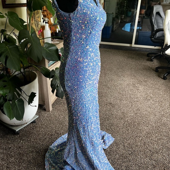 Stunning Blue Prom Dress - Picture 2 of 7
